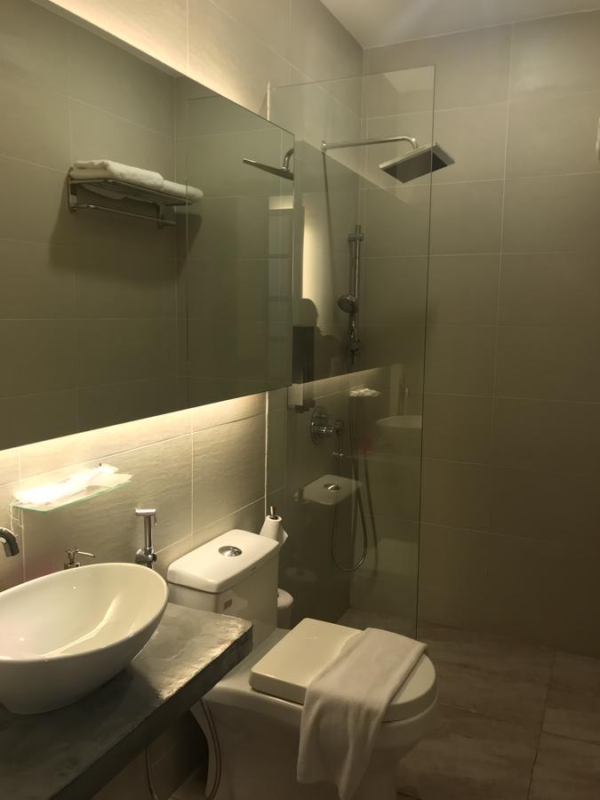Bed and Breakfast The Corner House Pontian Kecil Esterno foto